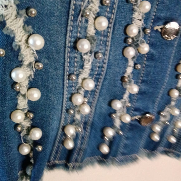 Venus Beaded Denim Jacket Blue Jean Button Down Pearls Size Small - Picture 3 of 13
